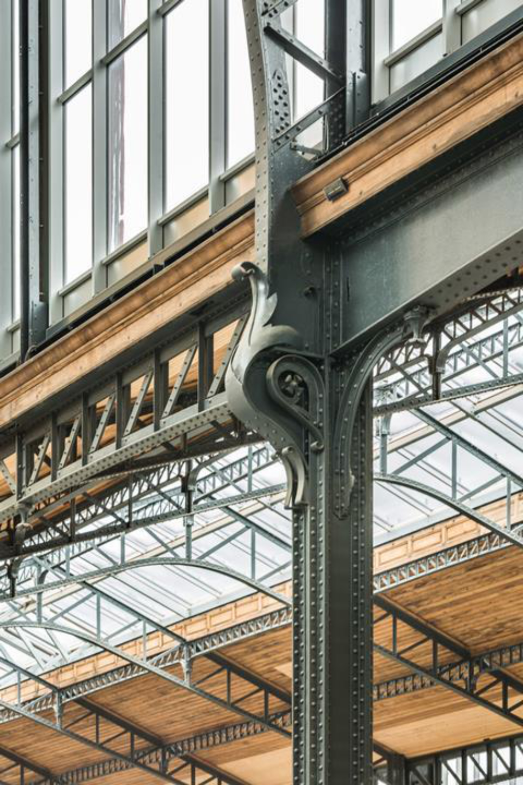 Gare Maritime Ornament