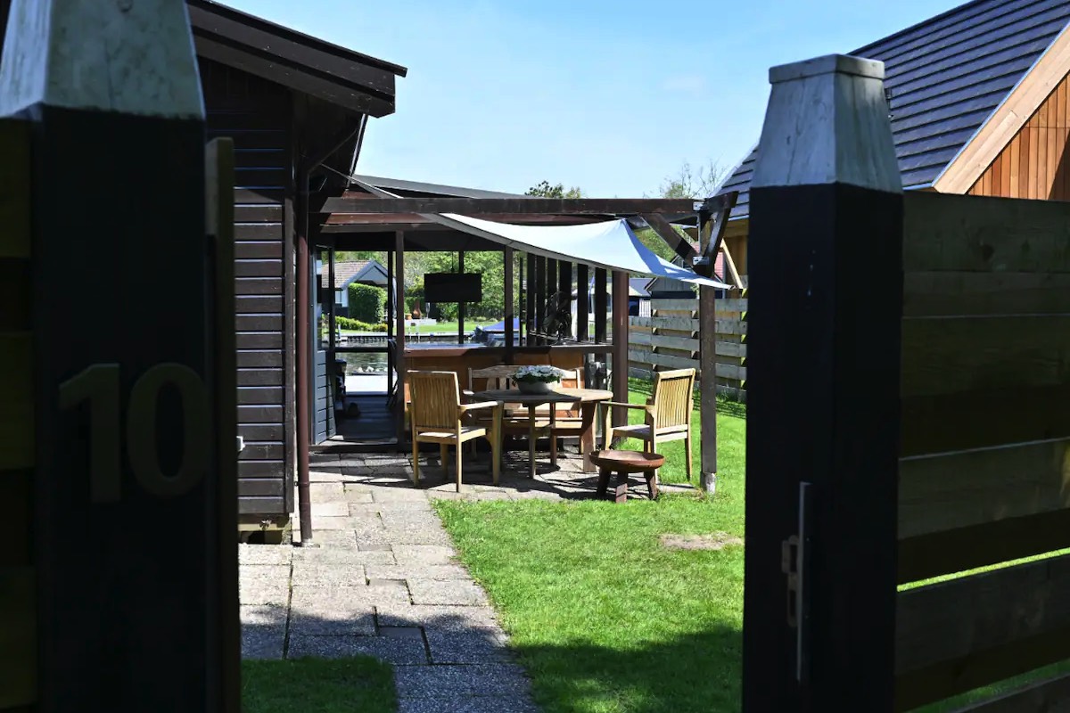 A short description about the picture goes here