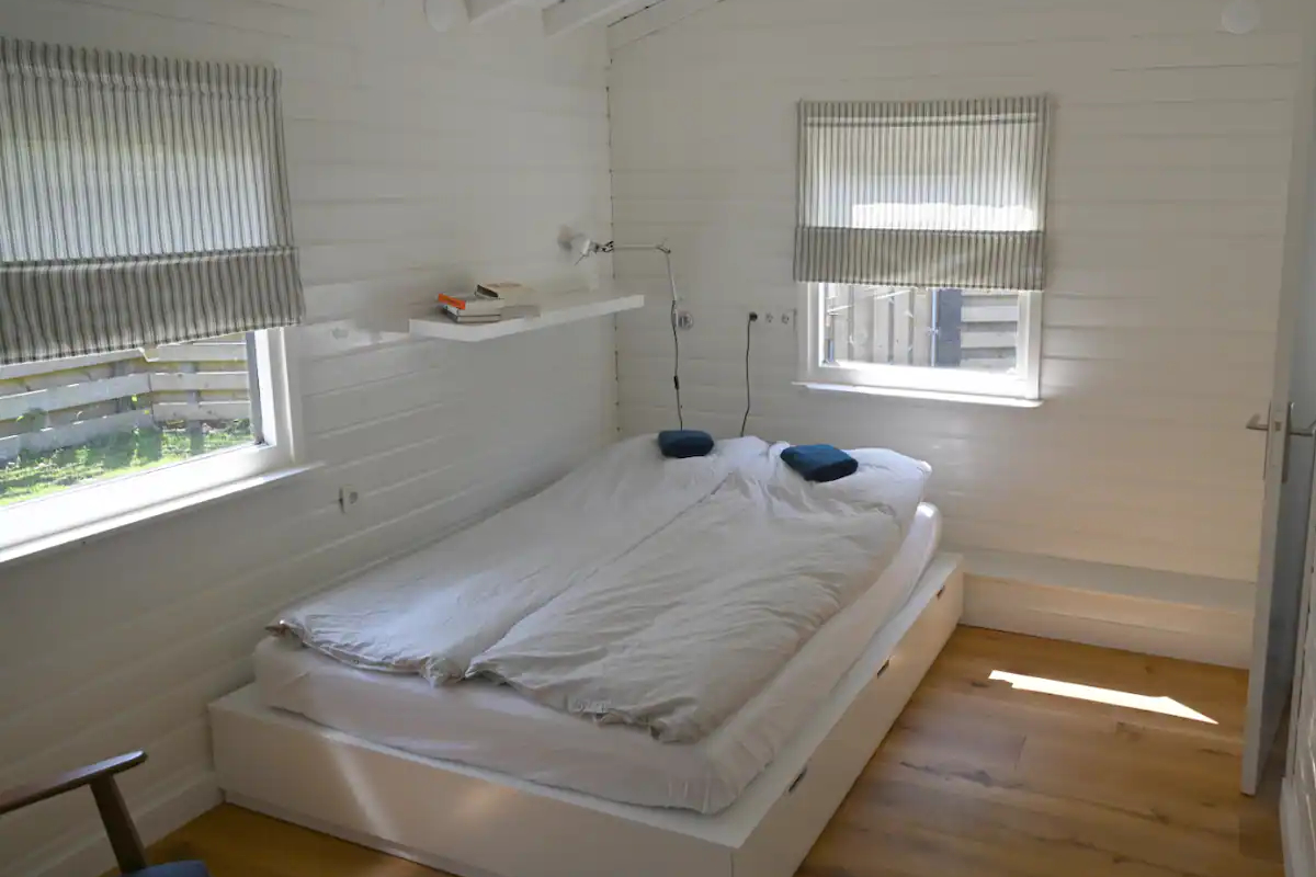 Exterior Brick - Air Chamber - Interior Brick